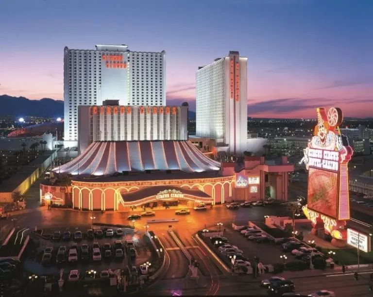 Circus-Circus Las Vegas – Inexpensive Hotel on the Strip