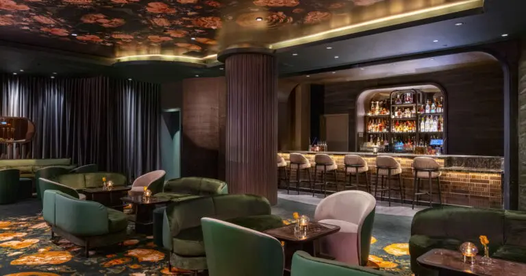 Easys Cocktail Lounge – Great Drinks at ARIA Resort