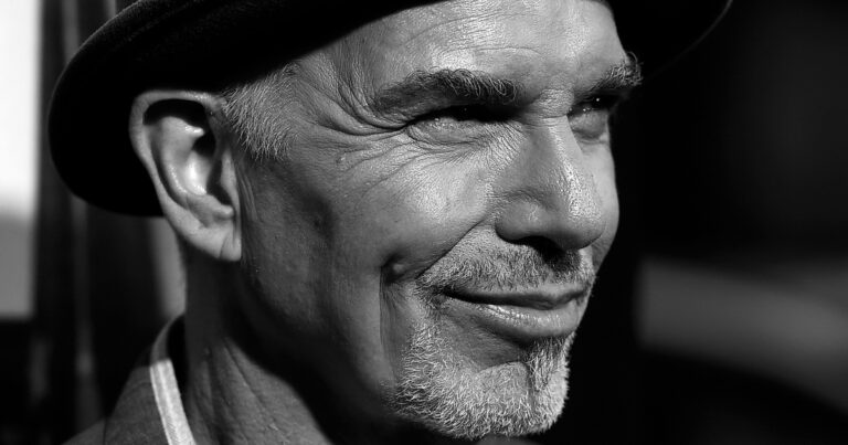 Billy Bob Thornton Plays The Joint