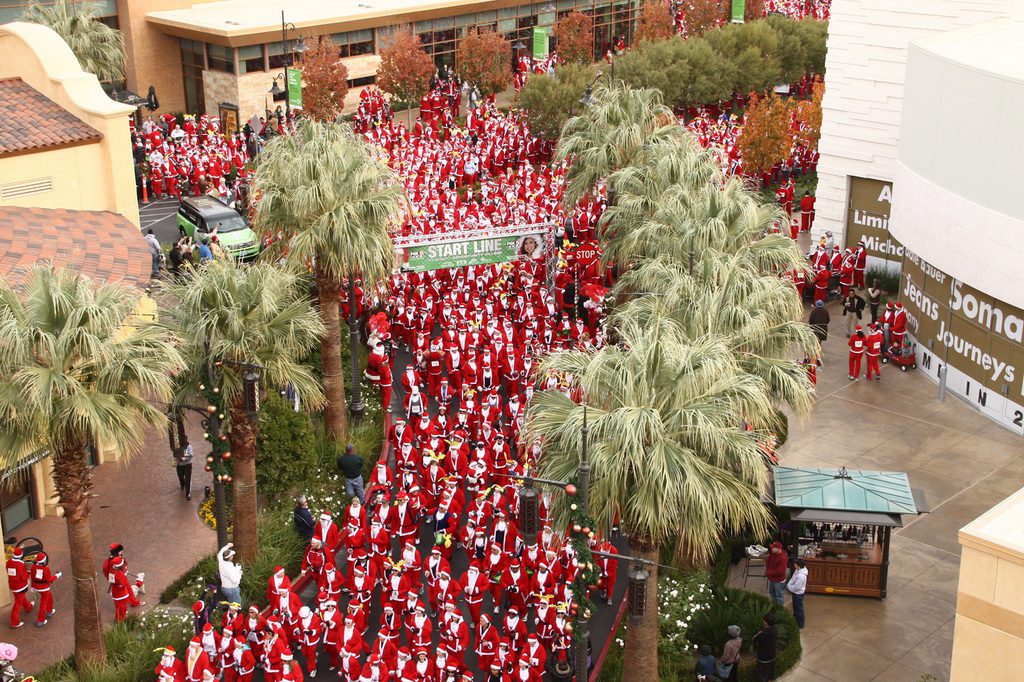 Las Vegas Great Santa Run Hosted by Holly Madison