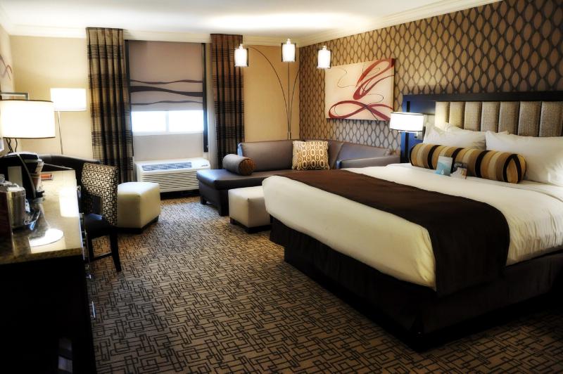 Golden Nugget Las Vegas Gold Tower Rooms Renovated