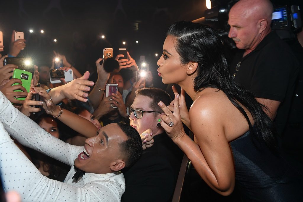 Kim Kardashian West Photos Partying at Hakkasan Las Vegas Nightclub