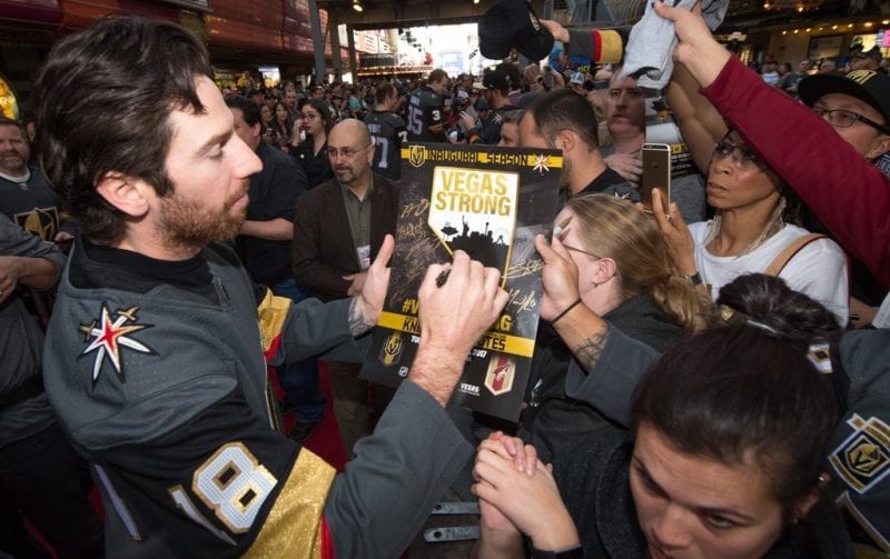VGK Winger James Neal Signs Autographs for Fans While Walking the Red Carpet