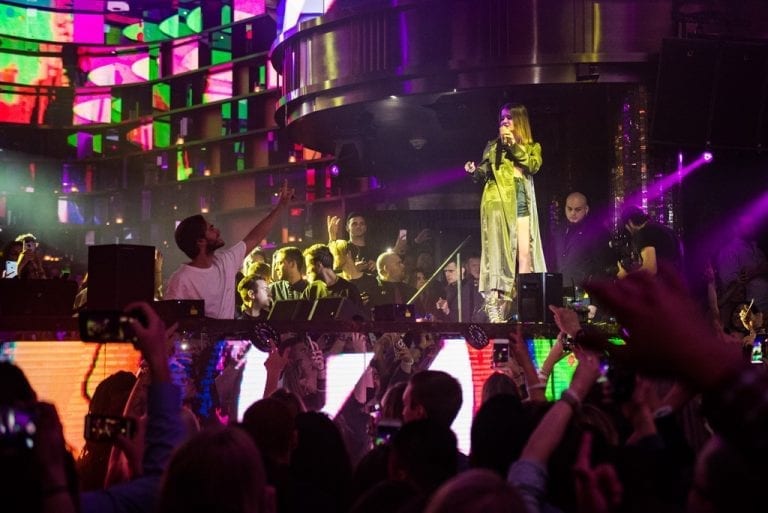 Maren Morris & Zedd Perform “The Middle” Live at OMNIA Nightclub