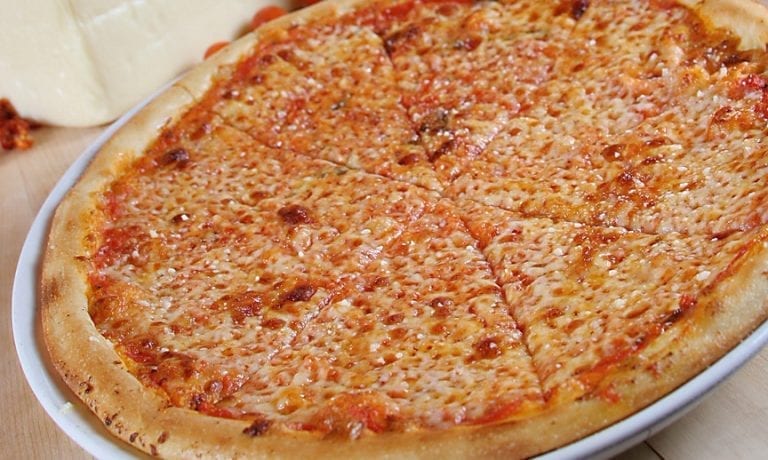 TREVI Italian Restaurant to Celebrate National Cheese Pizza Day