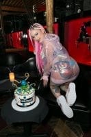 Daizha Morgann with Birthday Cake