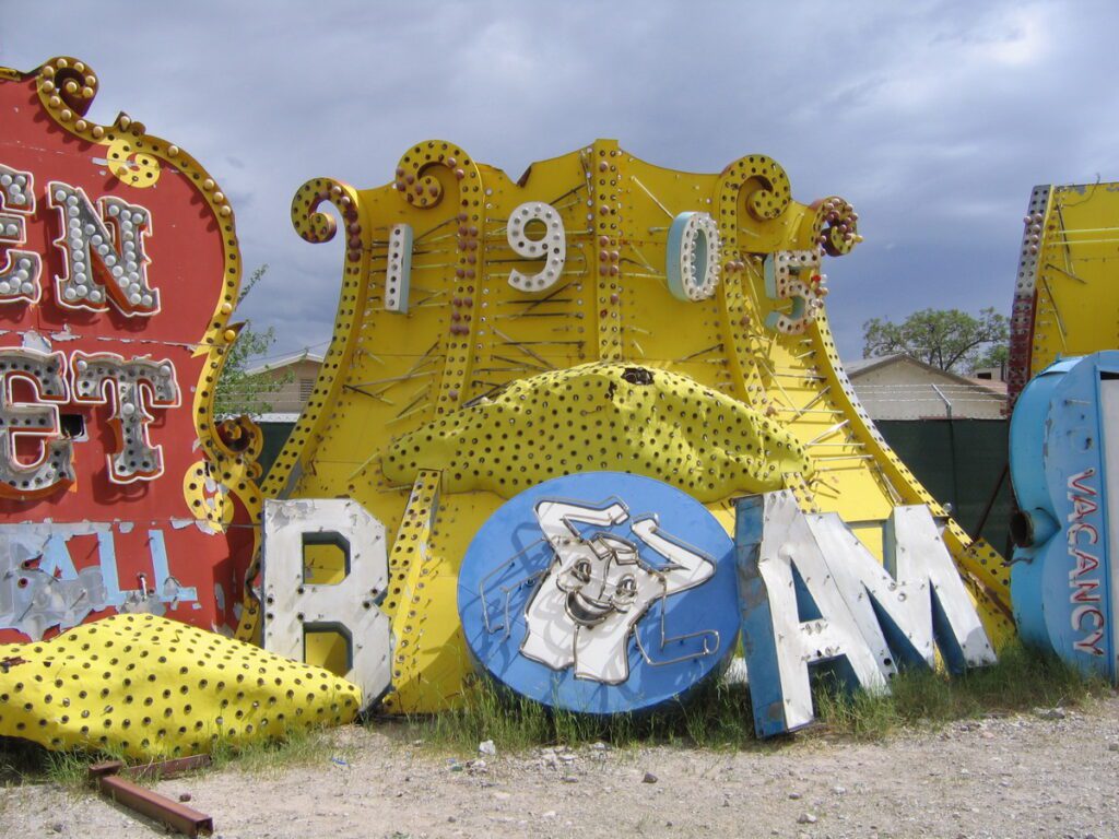 1905 sign at The Neon Museum