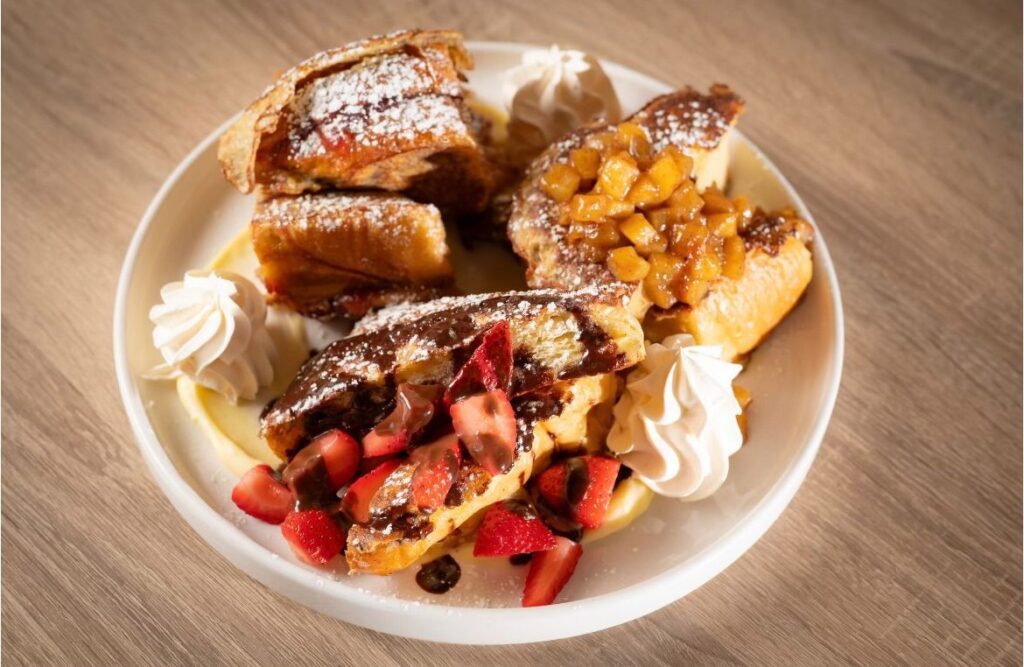 Le Cafe du Val - French Toast Trio