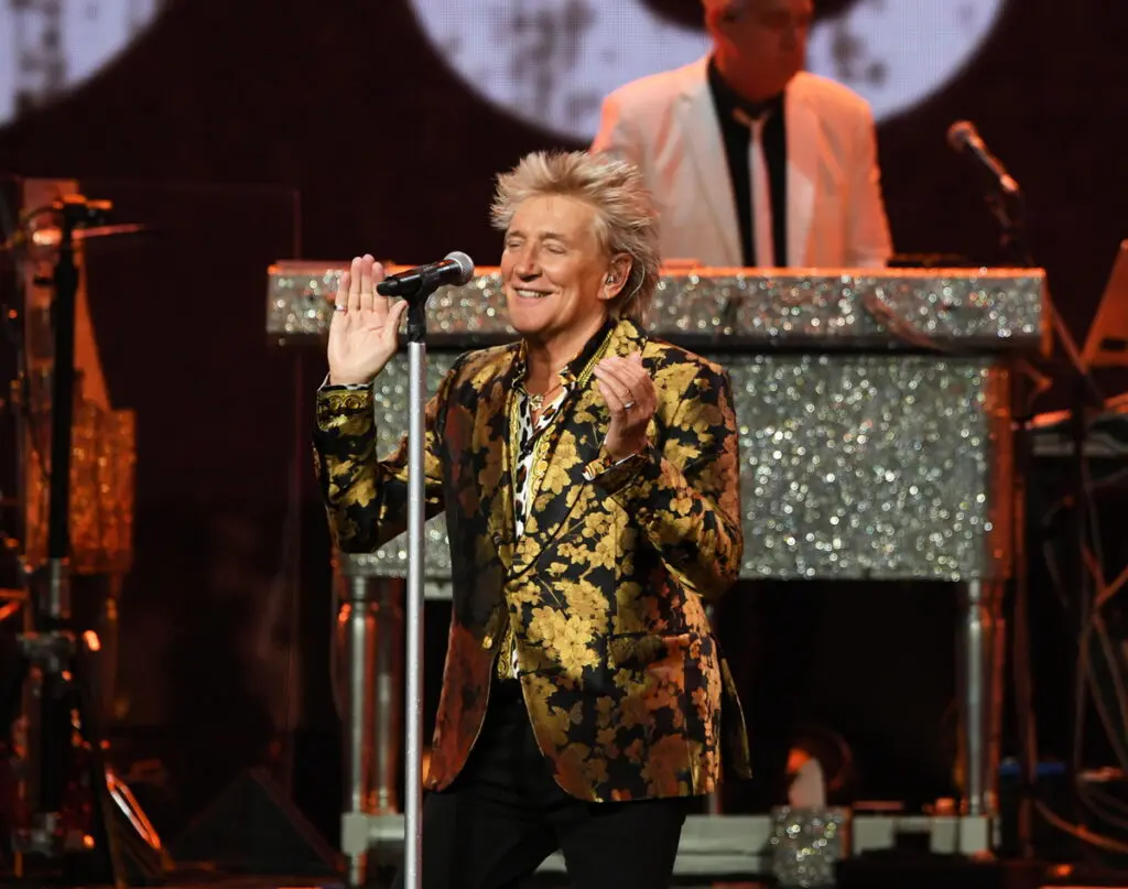 Rod Stewart at Caesars Palace - Photos By Denise Truscello