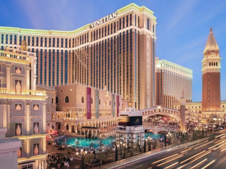 The Venetian Resort – Las Vegas Luxury Suites