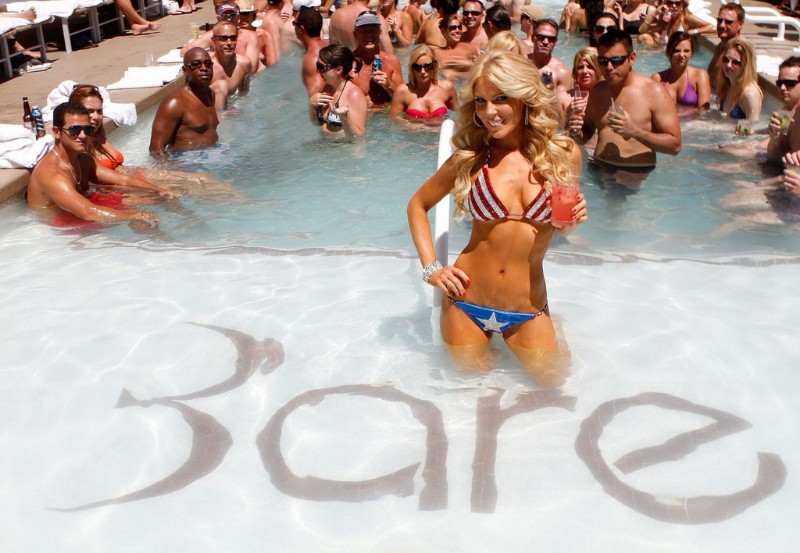Bare-Pool-Lounge-Las-Vegas-Image-5