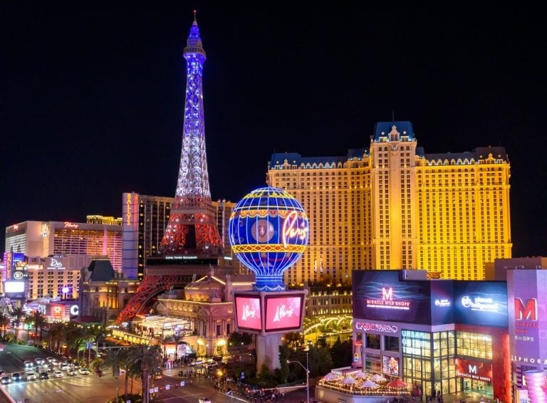 Paris Las Vegas Celebrates 20 Years of “Oh Là Là”