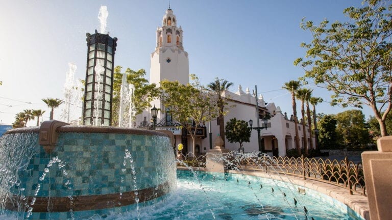 Buena Vista Street to Open at Disneyland Resort