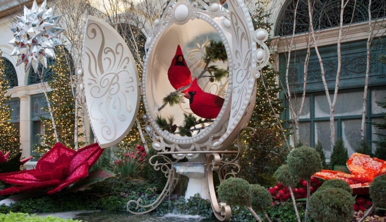Bellagio Conservatory & Botanical Gardens 2020 Holiday Display