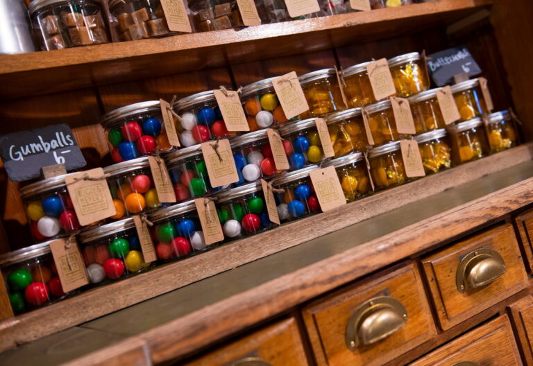 Bugsy Meyers Steakhouse 4 768x528