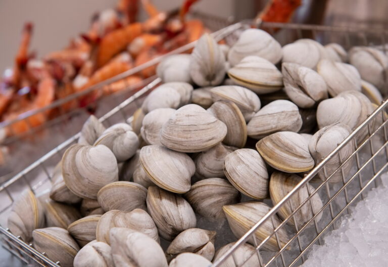 Bugsy Meyers Steakhouse Clams 768x528