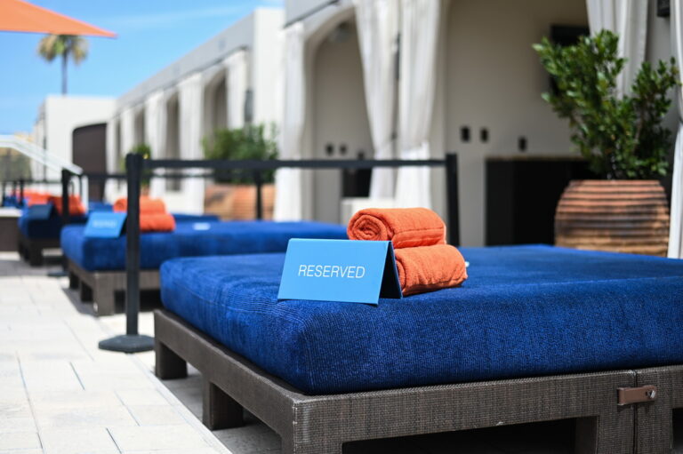 Daylight Beach at Mandalay Bay Resort 12 1 768x511