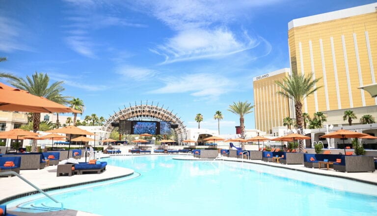 Daylight Beach at Mandalay Bay Resort Featured 1 768x442