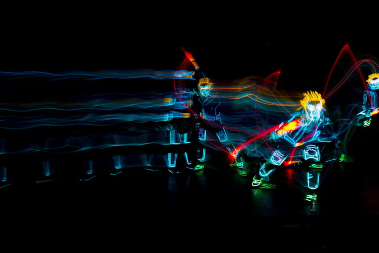 iLuminate Show Photo 2 768x513