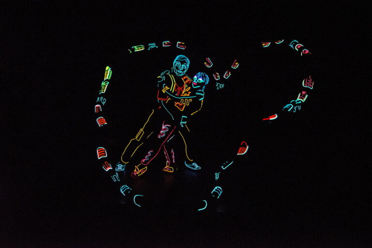 iLuminate Show Photo 7 768x513