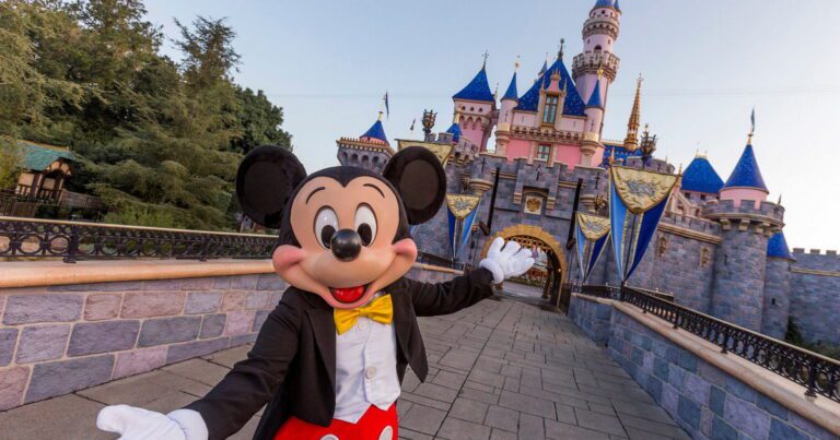 Magic Key Program Introduced at the Disneyland Resort
