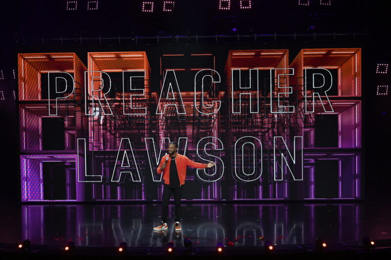 Preacher Lawson Hosts Americas Got Talent Las Vegas LIVE at Luxor Las Vegas Now Open 2 800x533