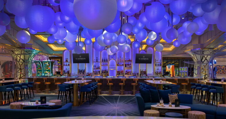 Gatsbys Cocktail Lounge Interior 03 768x406