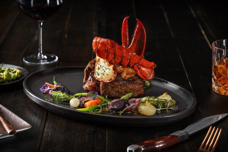 Bugsy Meyers Steakhouse Surf Turf 768x513