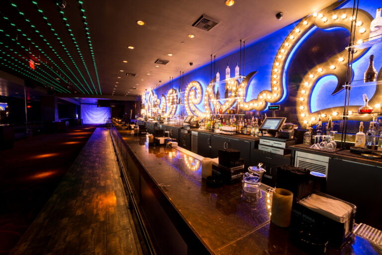 LIGHT Nightclub 01 768x512