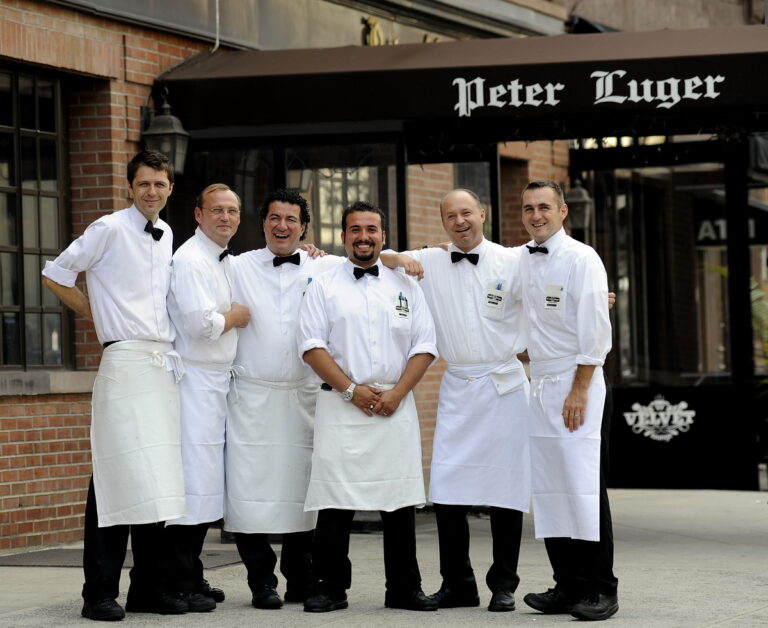 Peter Luger Steak House Las Vegas 02 1 768x628