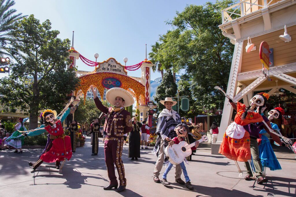 Plaza de la Familia Returns to Disney California Adventure Park