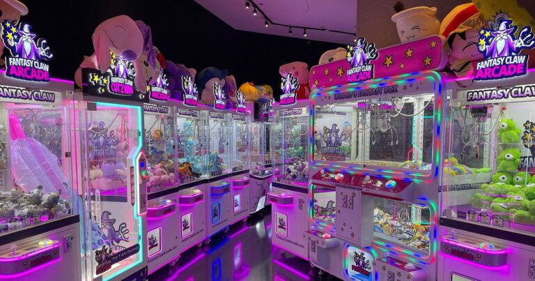 Fantasy Claw Arcade