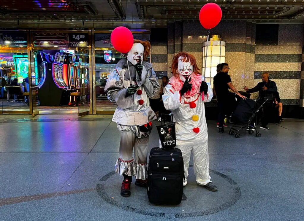 Street Performers on the Strip & Downtown