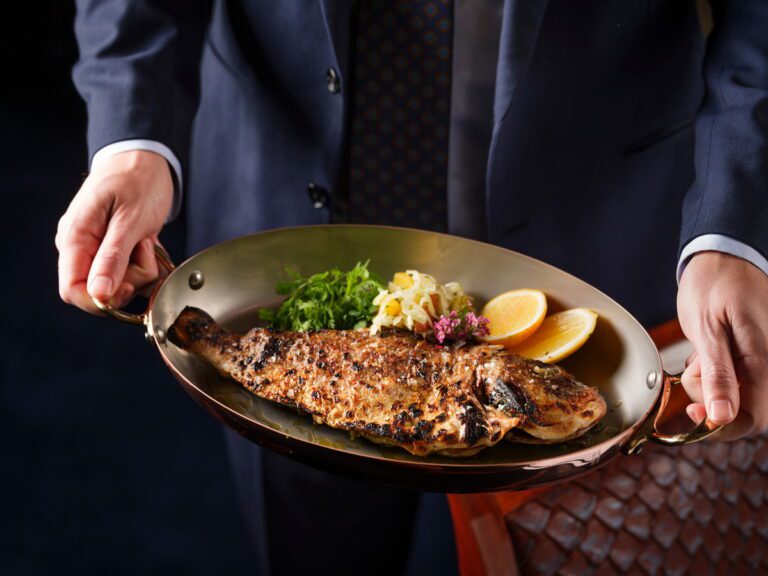 PISCES Bar Seafare Whole Grilled Orata 768x576