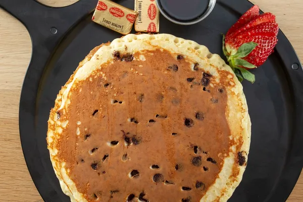 Marthas Hermosa Beach Chocolate Chip Pancakes