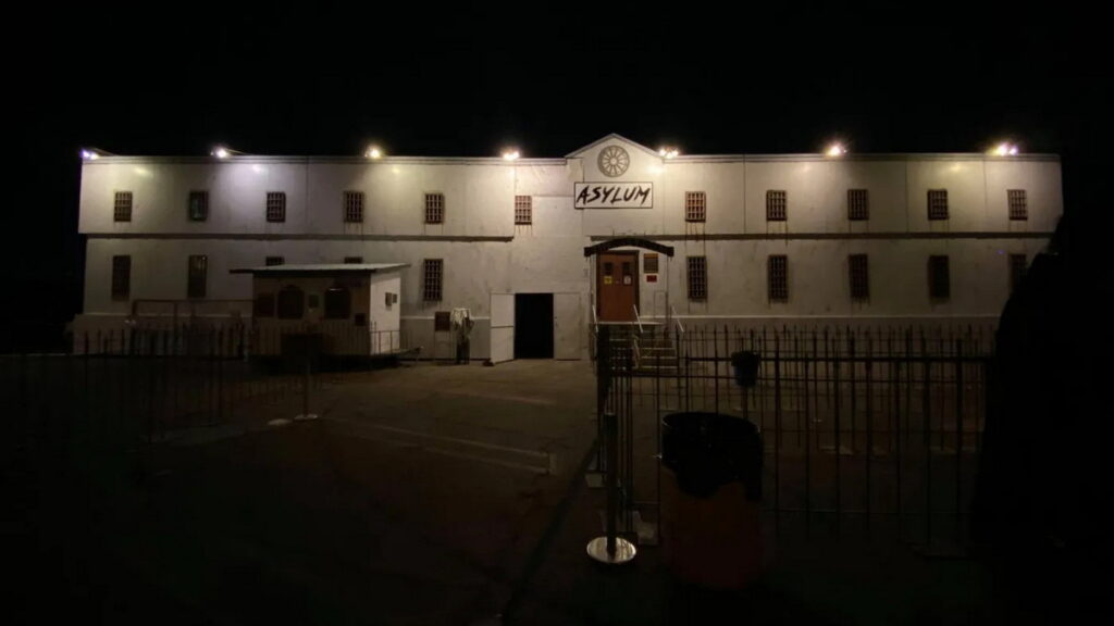 Halloween Events in Las Vegas - asylum hotel meadows mall exterior