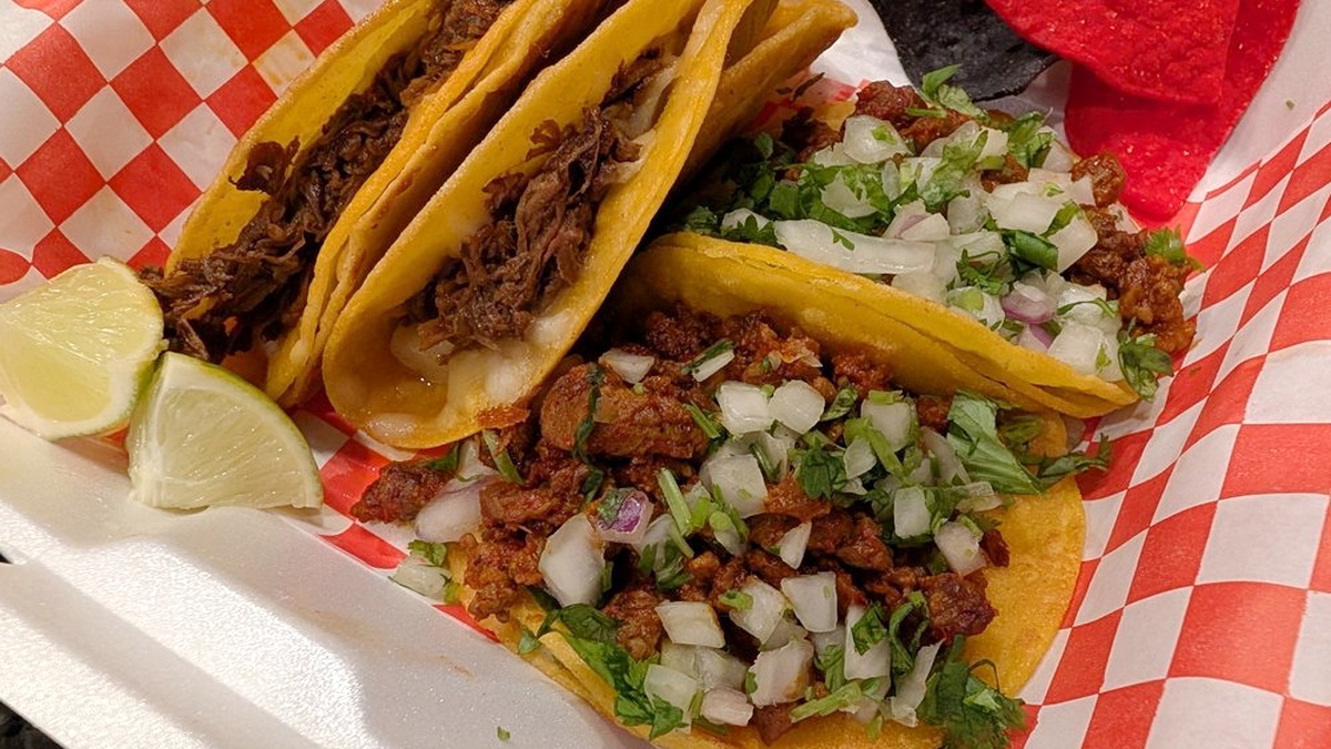 Al Vapor Street Tacos